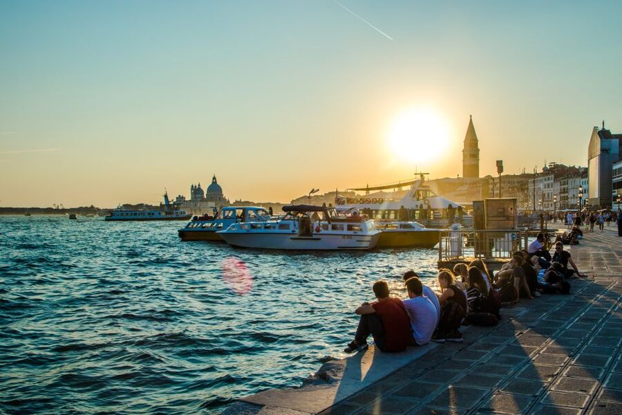 Venice: Sunset Cruise by Typical Venetian Boat - Key points to know before booking