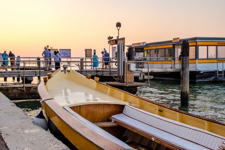 Venice: Sunset Cruise by Typical Venetian Boat - Value, duration, and practical planning