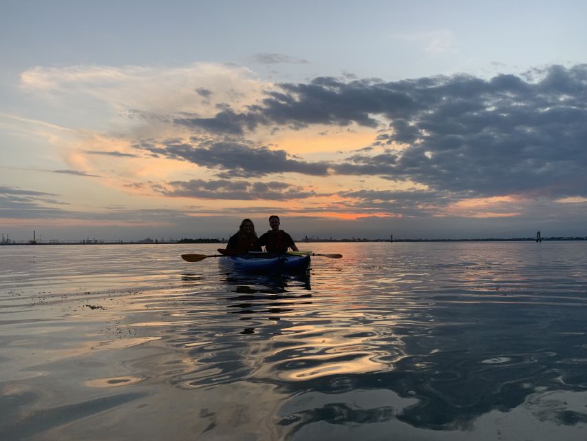 Venice: Sunset Kayak Tour in the Canals - Key points to know before you book