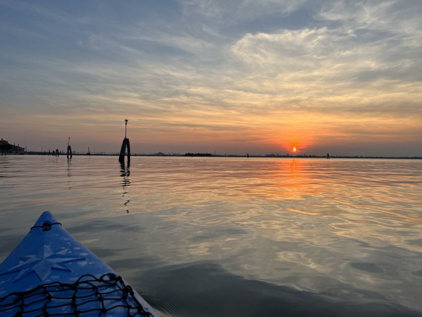 Venice: Sunset Kayak Tour in the Canals - Starting at Reale Società Canottieri Querini