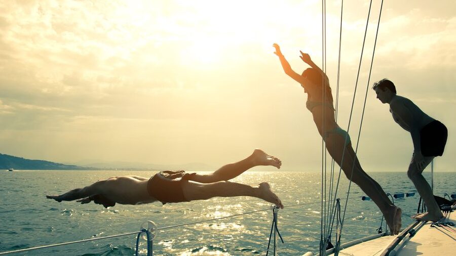 Venice: Sunset Yacht Experience - Cruising among the small islands