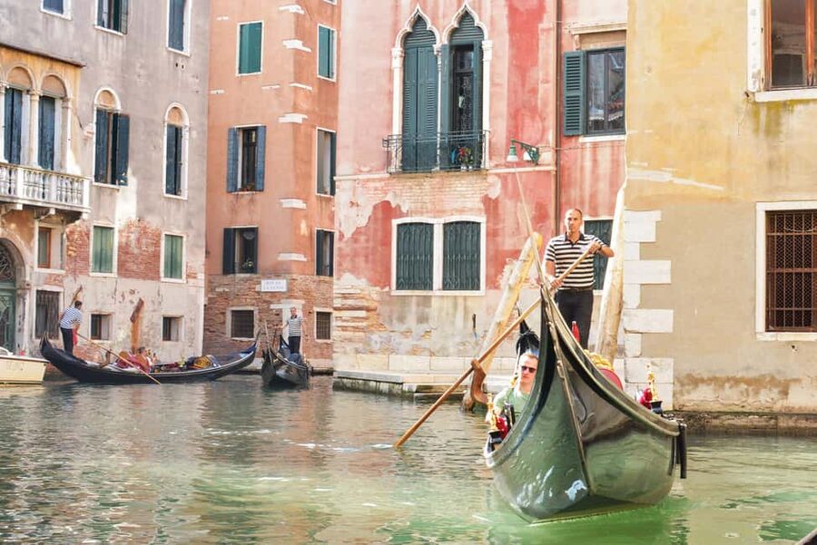 Venice: The Grand Canal Touch – Walking & Gondola Experience - What the $67.40 price really covers