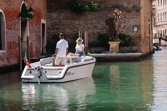 Venice: The Hidden Canals on an Electric Boat - Who Will Get the Most From This Boat Ride