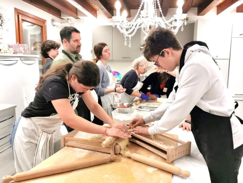 Venice: Traditional Home Cooking Experience - Why Giudecca makes the class feel different