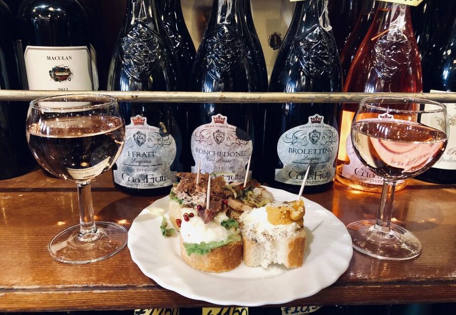 Venice: Venetian Style Carnival Pub Crawl - Third stop and the included Venetian spritz