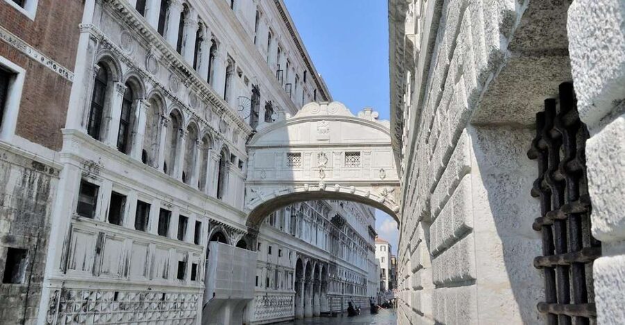 Venice Walking Tour and Doge's Palace Guided Visit - From Santa Maria Formosa To Venice’s Old Commercial Spine