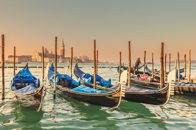 Venice Walking Tour and Gondola Ride - Timing, meeting point, and the risk of a missed start