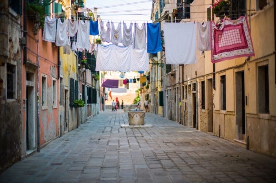 Venice: Walking Tour & Gondola Ride - Weather, tides, and other practical limits
