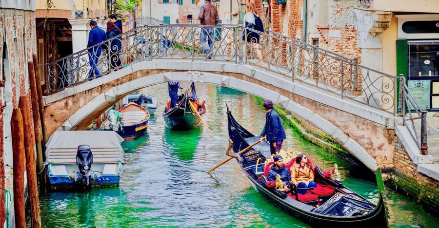 Venice: Walking Tour & Gondola Ride - Castello’s lanes, bridges, and residential squares