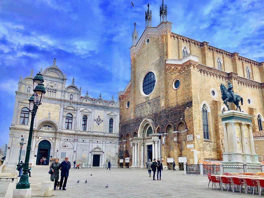 Venice: Walking Tour & Gondola Ride - What the gondola ride does not include