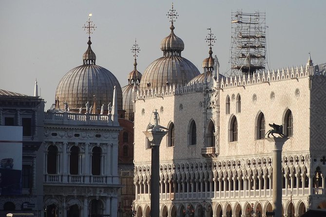 Venice Walking Tour plus Skip the Lines Doge's Palace and St Mark's Basilica Tours - Doge’s Palace reveals Venice’s political machine