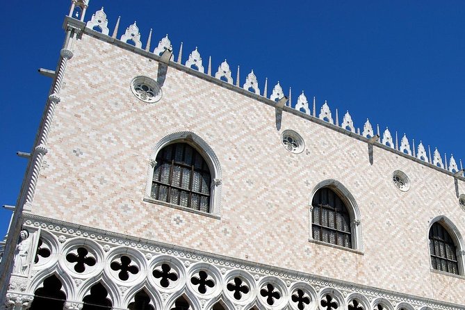 Venice Walking Tour plus Skip the Lines Doge's Palace and St Mark's Basilica Tours - The real cost of skipping the lines