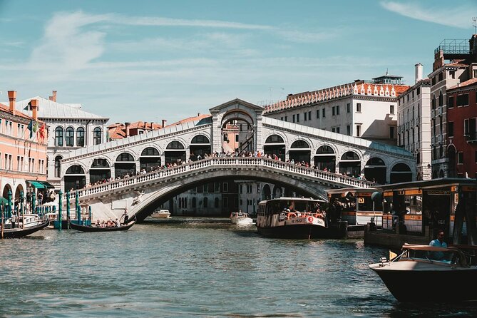 Venice Walking Tour with Audioguide on Your Smartphone - Ca’ d’Oro and the quieter church stops