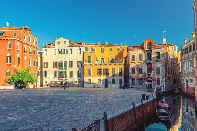 Venice Walking Tour with Gondola Ride Experience - A Quiet Start Near St. Mark’s Square