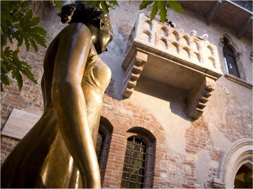 Verona: 3-Hour Guided Walking Tour - Languages, timing, and comfort
