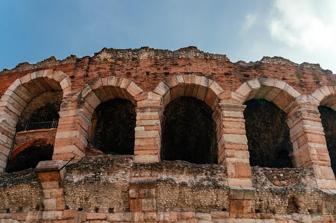Verona Arena & Surroundings PRIVATE TOUR with Ticket Included - Getting oriented in Città Antica