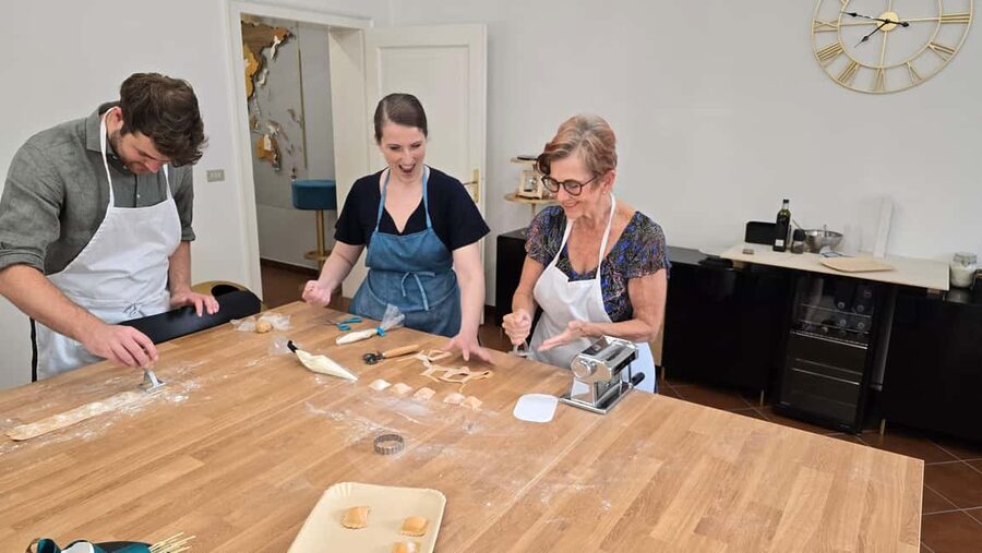 Verona: Authentic Pasta Making Class with a Local Family - Booking details that affect your choice