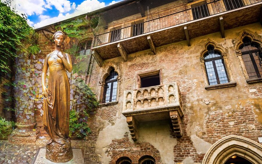 Verona: City Highlights Private Tour - Key points at a glance