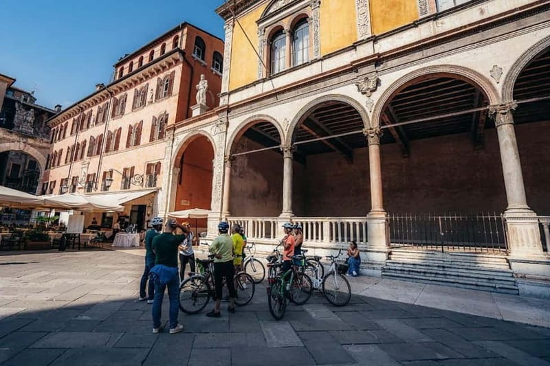 Verona: Classic and Hidden Gems Bike Tour - Why a bicycle is a smart way to see Verona
