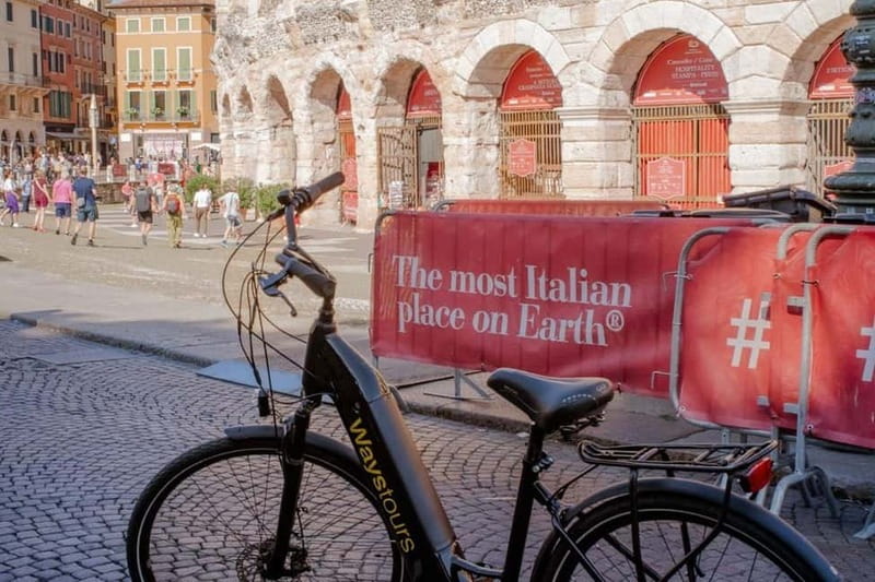Verona: Classic and Hidden Gems Bike Tour - Verona’s squares and old streets