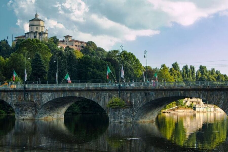 Verona: Custom Private Tour with a Local Guide - Why a private walk helps in Verona