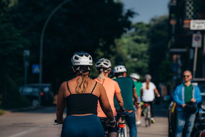 Verona e-bike tour: city center and panoramic views - From Arco dei Gavi to Juliet’s courtyard