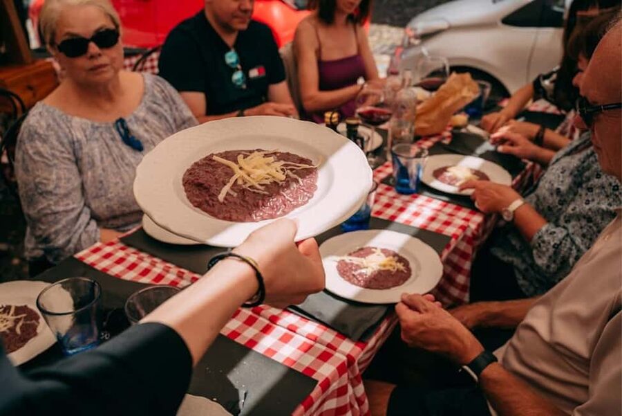 Verona: Food and Wine Tasting Walking Tour - Gelato, focaccia, and the final taste