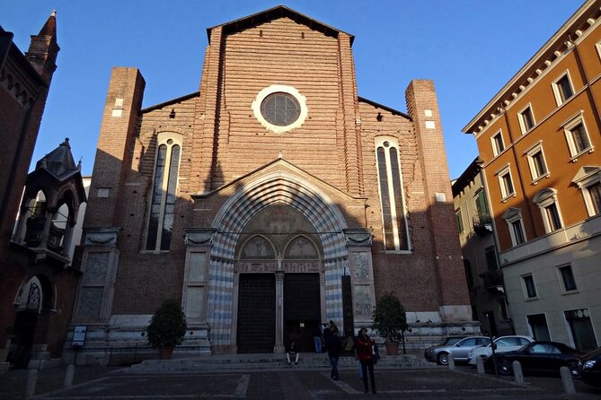Verona Highlights with Local: Walking Tour Juliet's House Tickets - Juliet’s House and the question of admission