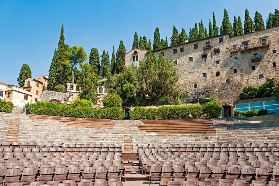 Verona: Hop-on Hop-off Tour 24 or 48-Hour Ticket - Line B: smaller streets and Verona’s hilltop view