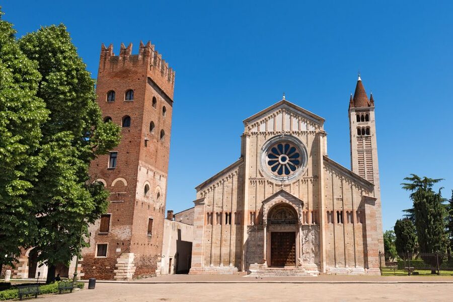 Verona: Hop-on Hop-off Tour 24 or 48-Hour Ticket - When the 48-hour ticket is worth the extra time