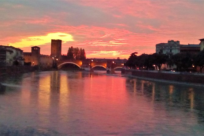 Verona Moonlight Walking Tour - Corso Porta Borsari: old stones, modern osterie