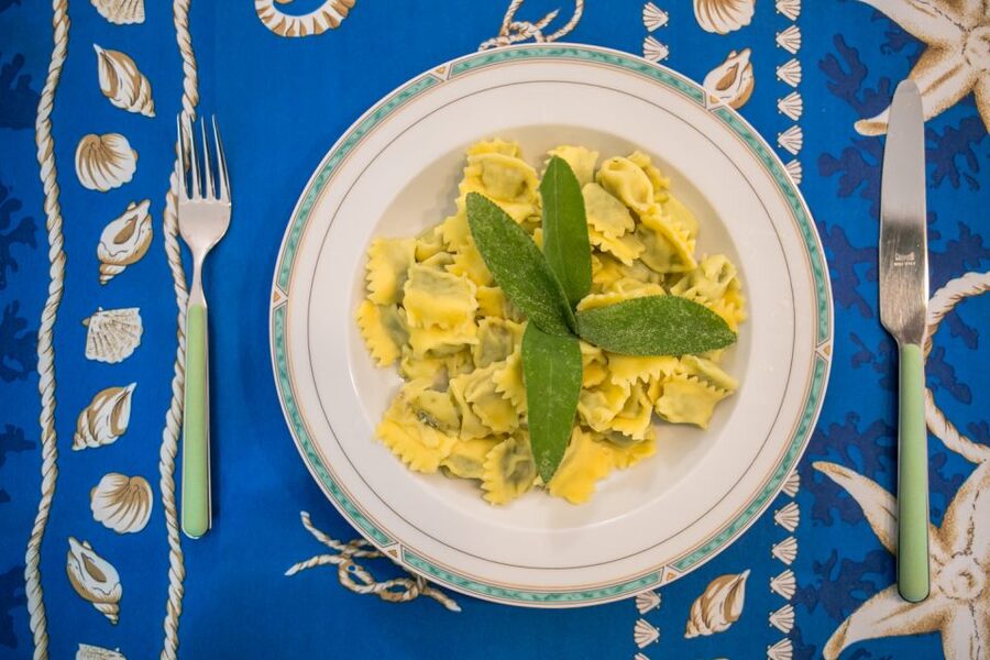 Verona: Pasta & Tiramisu Cooking Class at a Local's Home - Cooking Pasta in a Verona Home