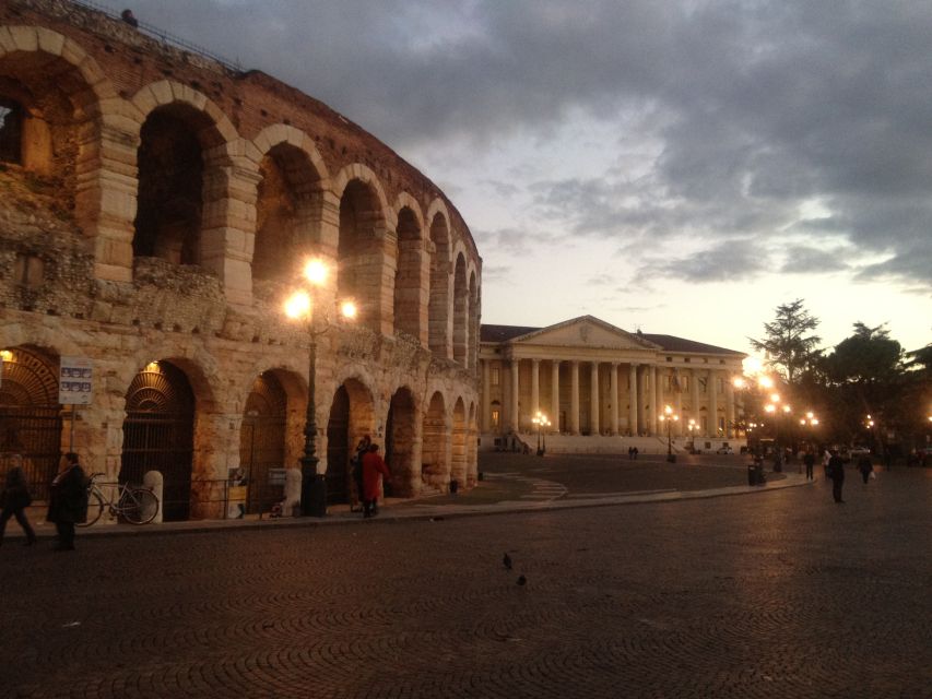 Verona: Private 2-Hour Walking Tour - Piazza Erbe and the daily rhythm of Verona