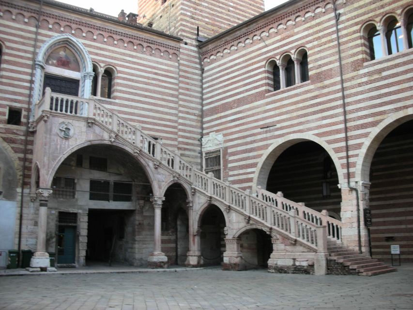 Verona: Private 2-Hour Walking Tour - What a private group changes