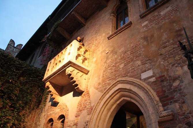 Verona Private Guided Walking Tour, Romeo & Juliet and More - Timing, walking, and practical details