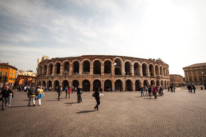 Verona Private Walking Tour with a Local - Starting beside Dante in Piazza dei Signori