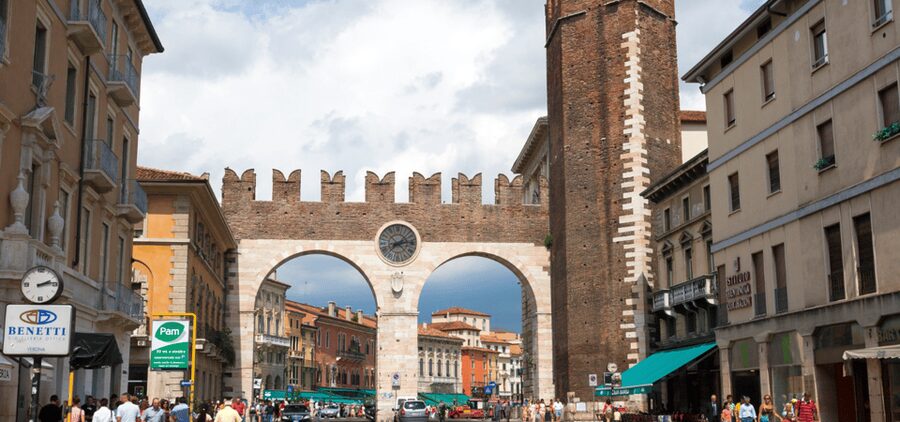 Verona Self Guided Walking Tour with an APP - The Roman Arena gives the walk its grand opening