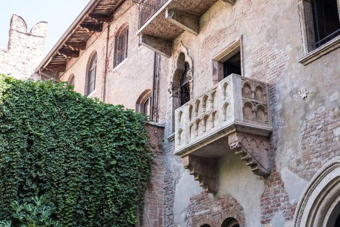 Verona Small Group Guided Walking Tour: Romeo & Juliet and More - Practical advice before you book