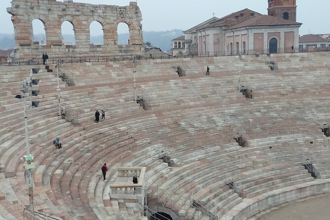 Verona Small Group Walking Tour with Cable Car and Arena Tickets - Piazza delle Erbe and Veronese food culture