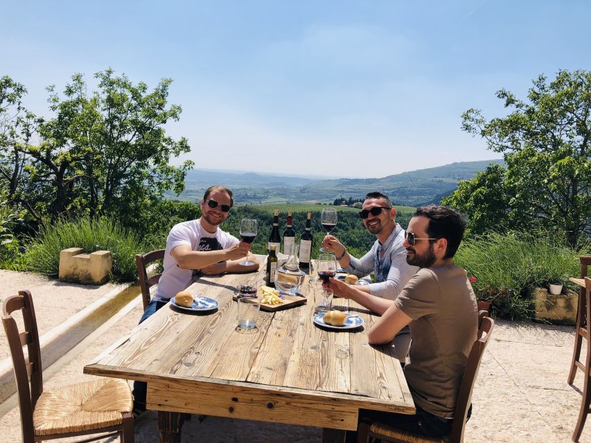 Verona: Vineyard and Winery Tour with Wine Tasting - Inside the 17th-century cellar and rural house