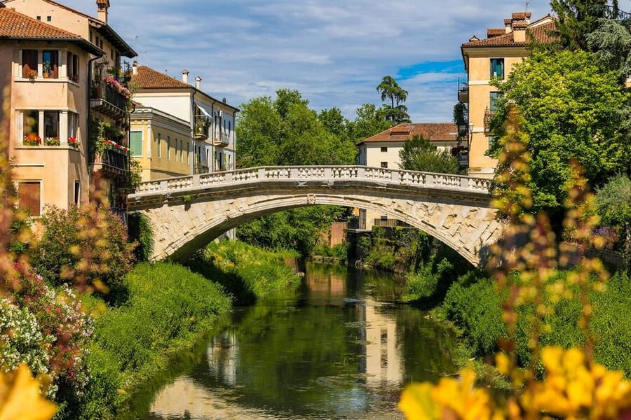 Vicenza Small-Group Walking Tour: Top Sights & Hidden Gems - Starting at Piazzetta Duomo
