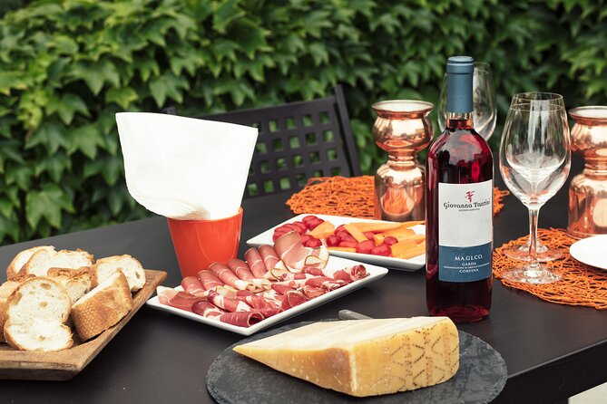 Vineyard tour and tasting of 6 Garda Wines with Giovanna Tantini - Ettore and Greta, the personal bottles