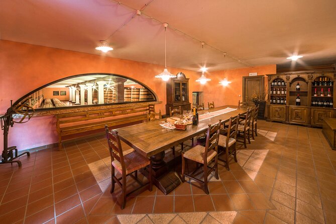 Vineyard tour with tasting of 4 wines on Garda Hills - Booking, timing, and cancellation advice