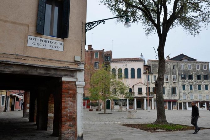 Walking Tour of Venice with Mini Cruise - The Giudecca Canal and the short cruise home