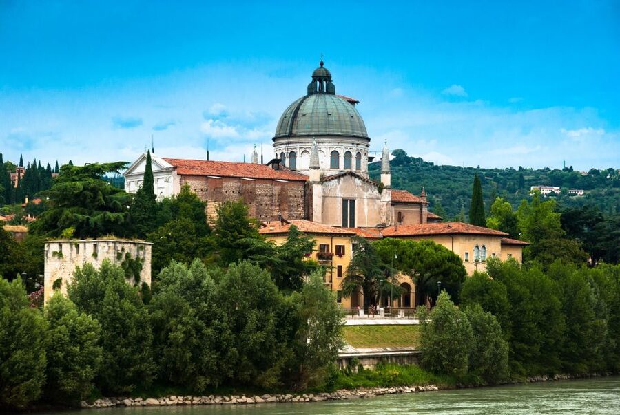 Welcome to Verona: Private Walking Tour with a Local - Who should book this Verona walking tour?