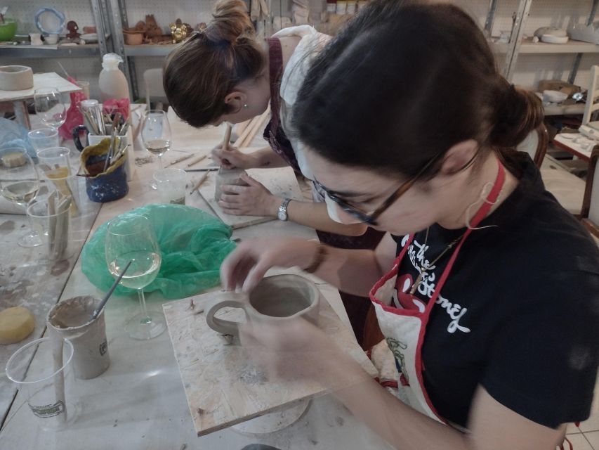 Wine and Pottery Workshop at Smart Lab Verona - Wine, beer, and the social side of the class