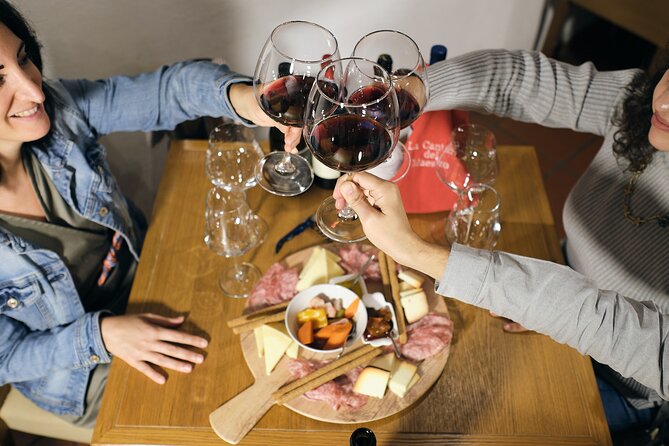 Wine Tasting near Juliet's House & Arena with Valpolicella - Guides who make the hour work