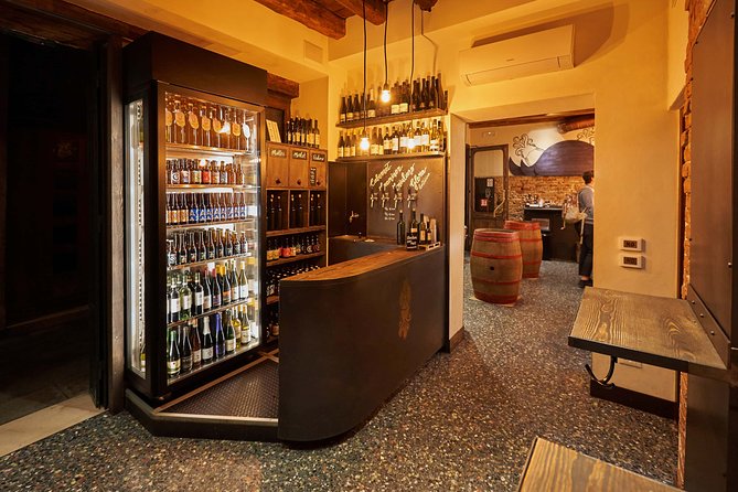 Your Evening in Venice: Aperitif & Lifestyle - Ponte de Chiodo, a five-minute curiosity