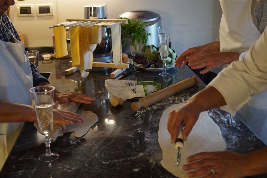 Yummy Cooking Class In Venice - Prosecco, cicchetti, and a look at Venetian food